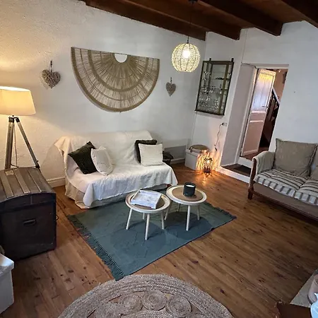 Maison Dans La Magnifique Village De Ferienhaus Montjoi