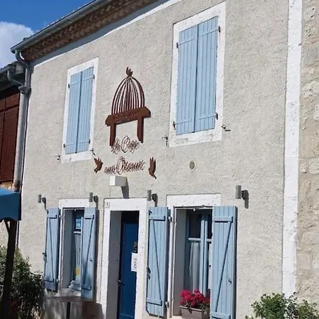 Maison Dans La Magnifique Village De בית נופש *