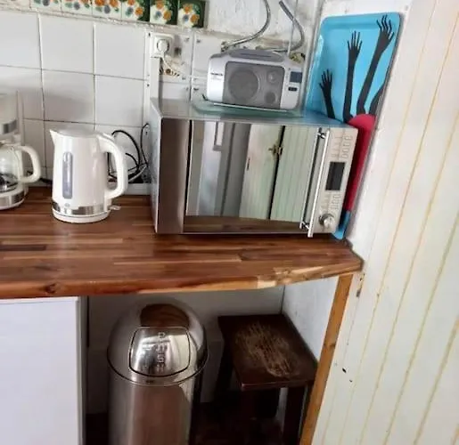 Maison Dans La Magnifique Village De Montjoi