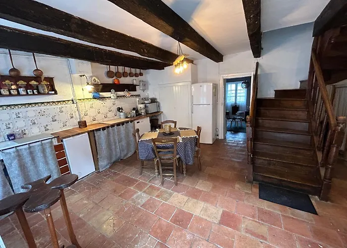 Maison Dans La Magnifique Village De *